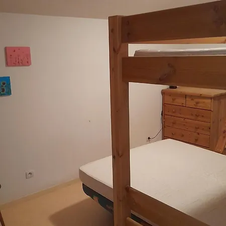 Albiez-montrond, Appt 70m2, 4 Pieces, 10 Pers, Equipement Bebe - Fr-1-618-38 Apartment